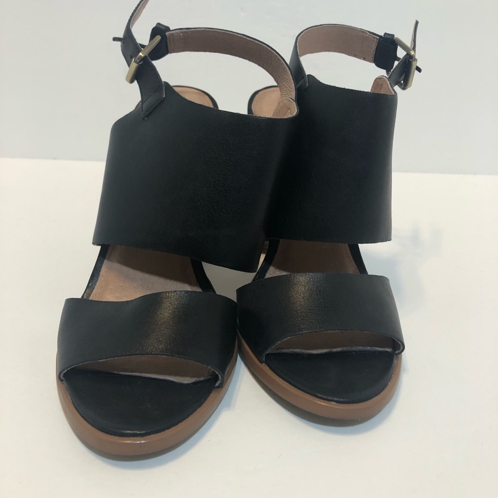 Caslon Black Sandals